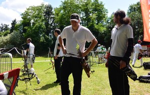 Notre Rodolphe national. Une pensée pour toi. Fais leur manger leurs flèches défectueuses à top